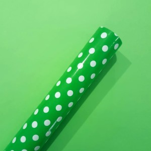 PAPEL A LUNARES VERDE CLARO